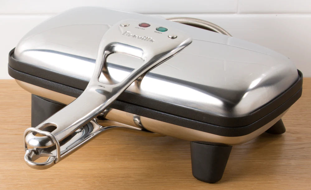 Breville Heavy Duty Sandwich Press | 2 Slice Jaffle Toastie Maker | Toasted Paninis Non-Stick