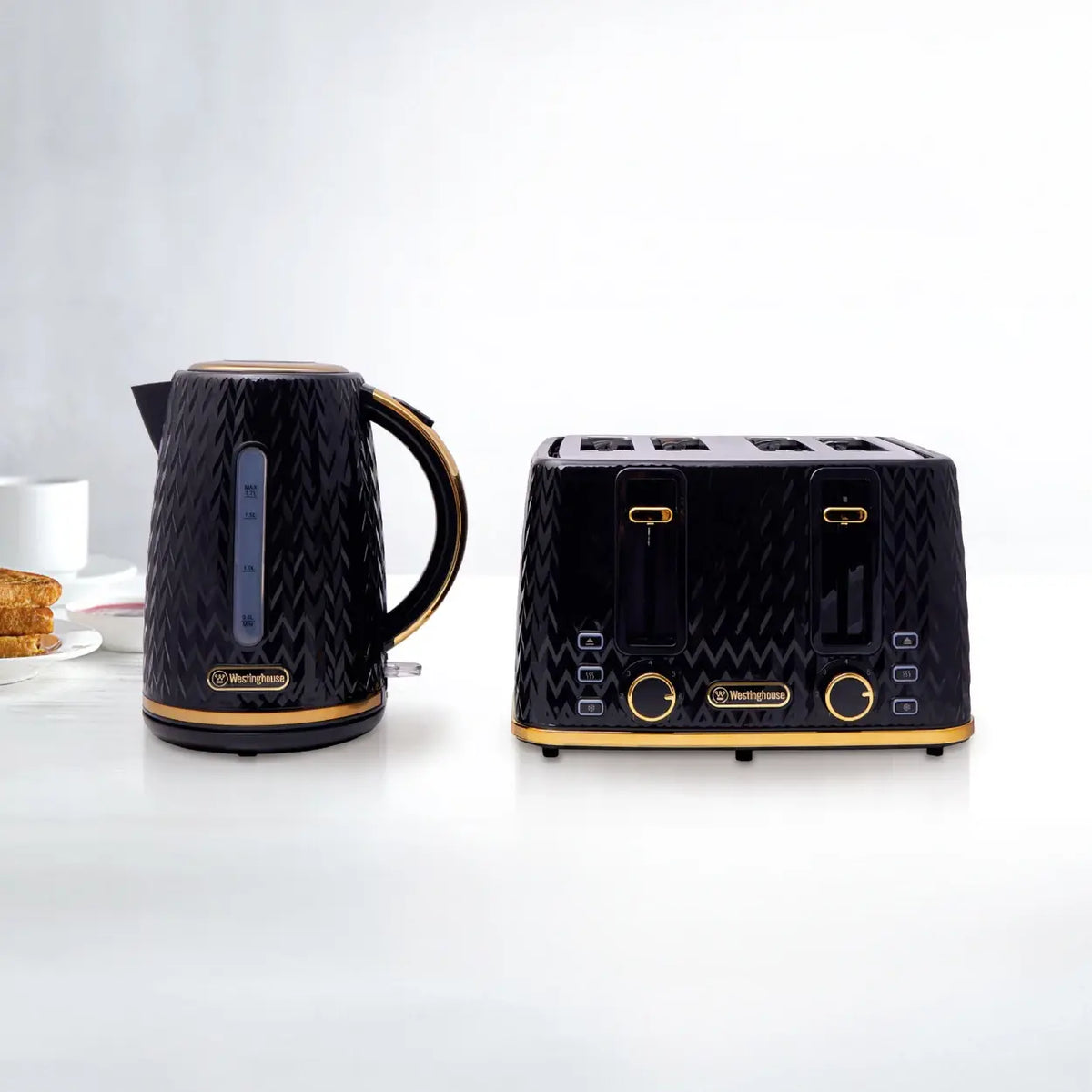 Westinghouse Breakfast Gift Makers Pack | 1.7L Kettle and 4 Slice Toaster | Hot Water Jug Bread Toasting Browning