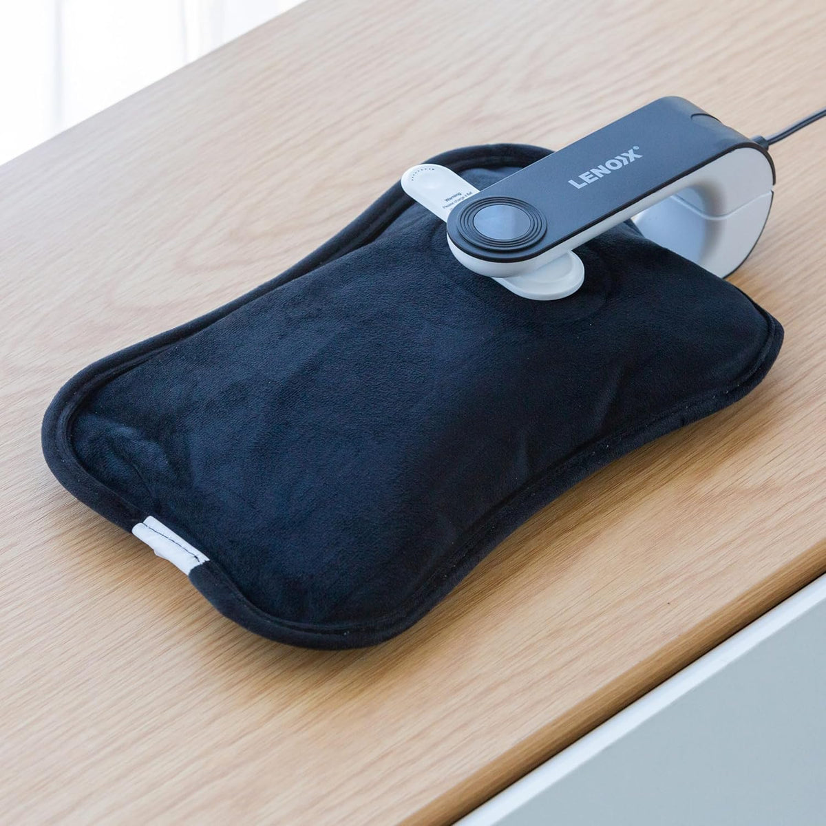 Rechargeable Electric Hot Water Bottle with Fast Heating up to 70°C, Automatic Shut-Off Safety, Portable Reusable Design for Pain Relief and Warmth, Body Aches and Pain Relief