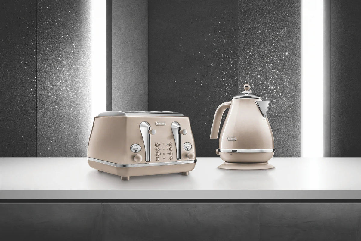 De'Longhi Retro 4 Slice Toaster - 1800W Stainless Steel Bread Browning Toast Maker - Wedding Anniversary Birthday Gift Set