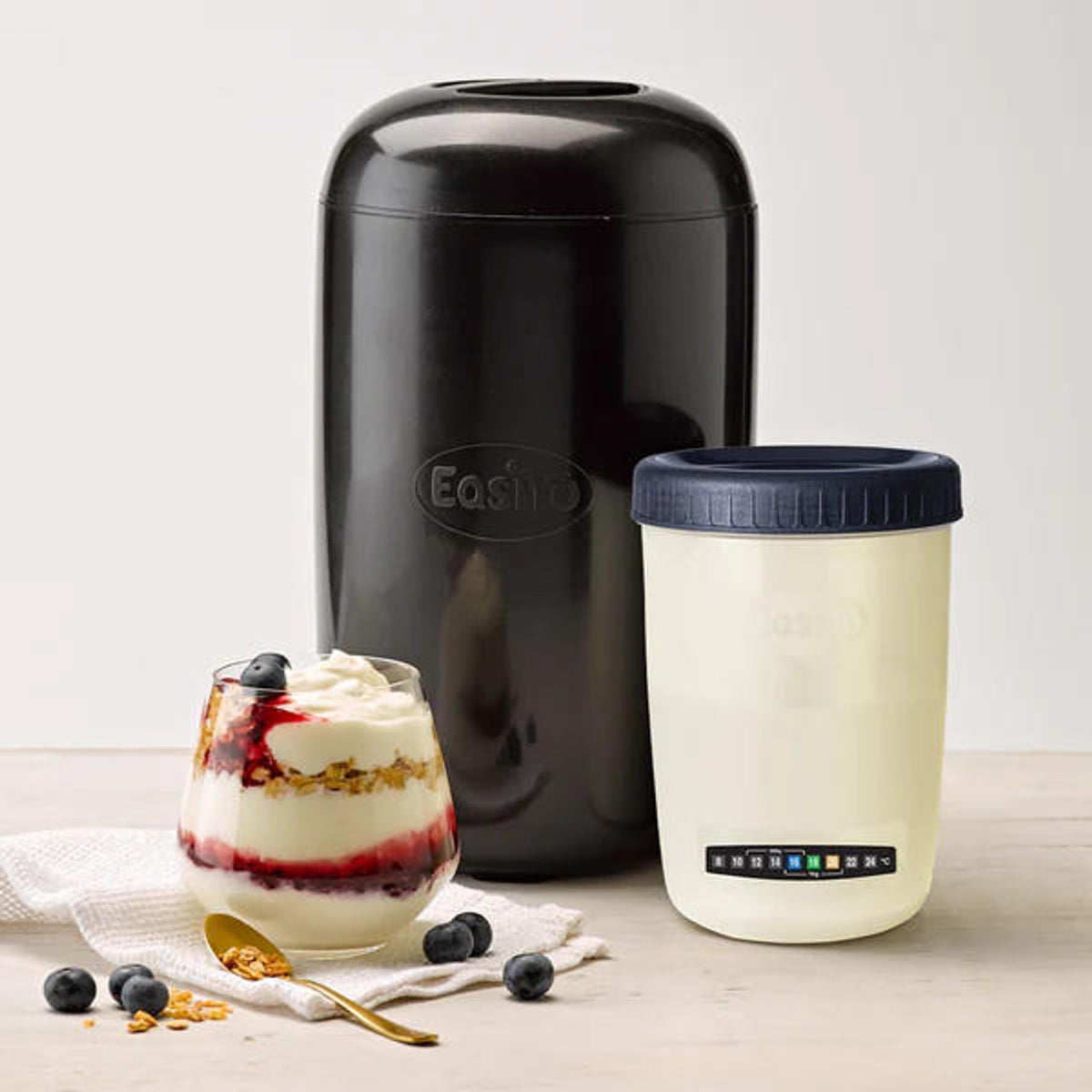 Easiyo Homemade Yoghurt Maker | Easy 1kg Benchtop Yoghurt Making Jar Container | No Fridge / Electricity Required