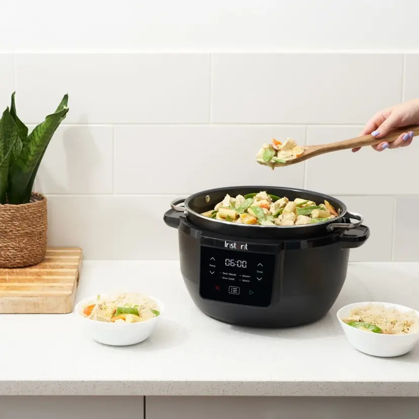 Instant Superior Slow Cooker 7.1L | slow cook, steam, sauté, sear and keep food warm | Four cooking functions in one