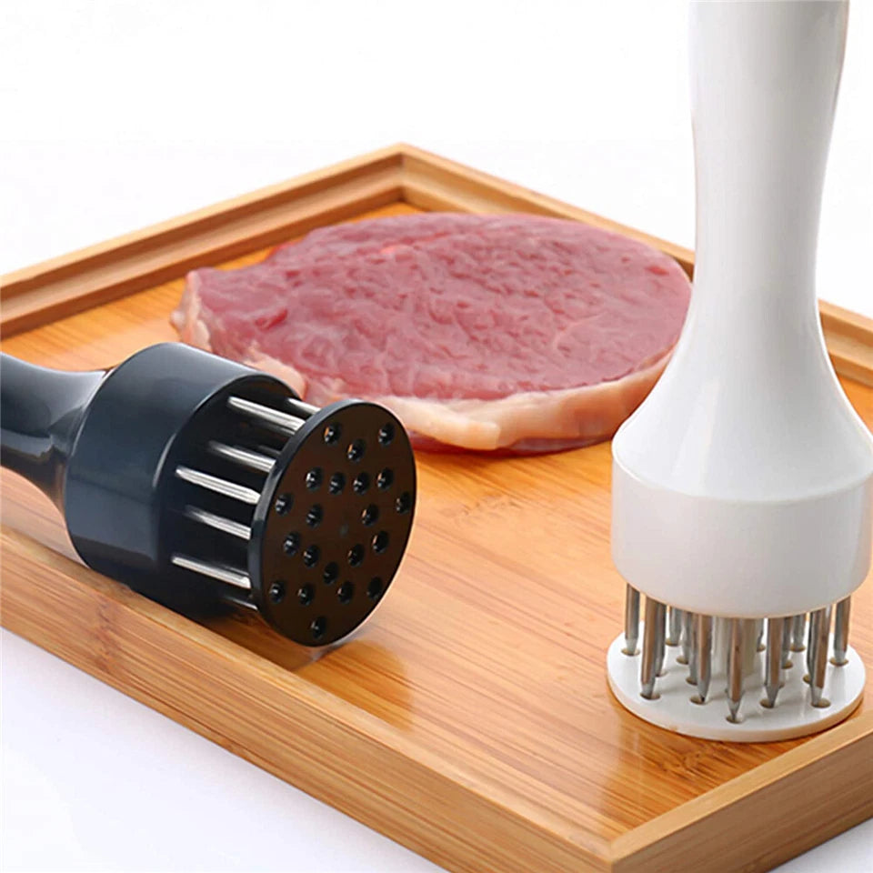 Kitchen Meat Tenderizer Steak Hammer Pin StainlessSteel Prongs Tenderiser - Random Colour